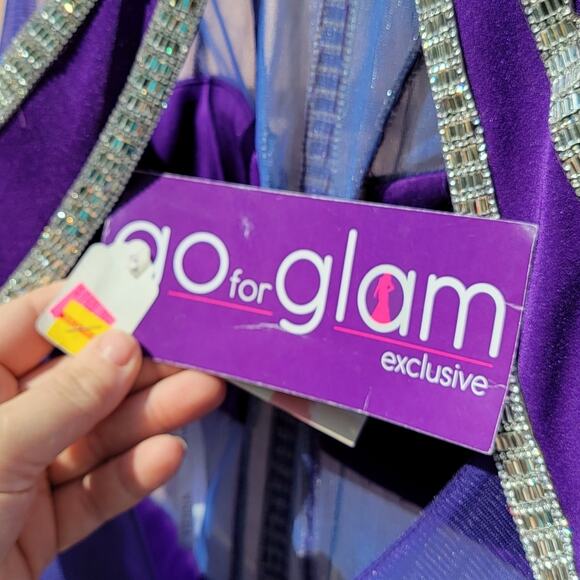 NWT Vienna Prom Purple & Blue Gemstone Embellished Halter Gown, Sz 4 - Picture 8 of 11